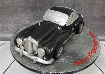 Birthday Cake - Classic car design