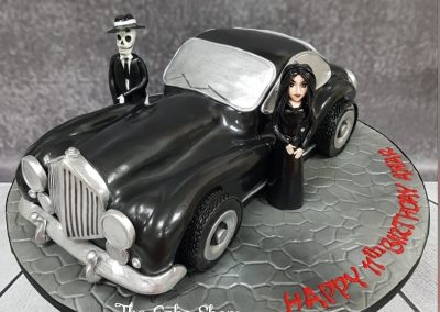 Birday Cake - Old car with Adams Family