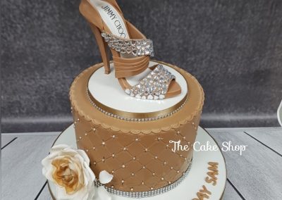 Birthday Cake - Jimmy Choo - Gold peal decor